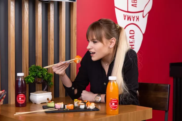 Суши-бар "Toko sushi".