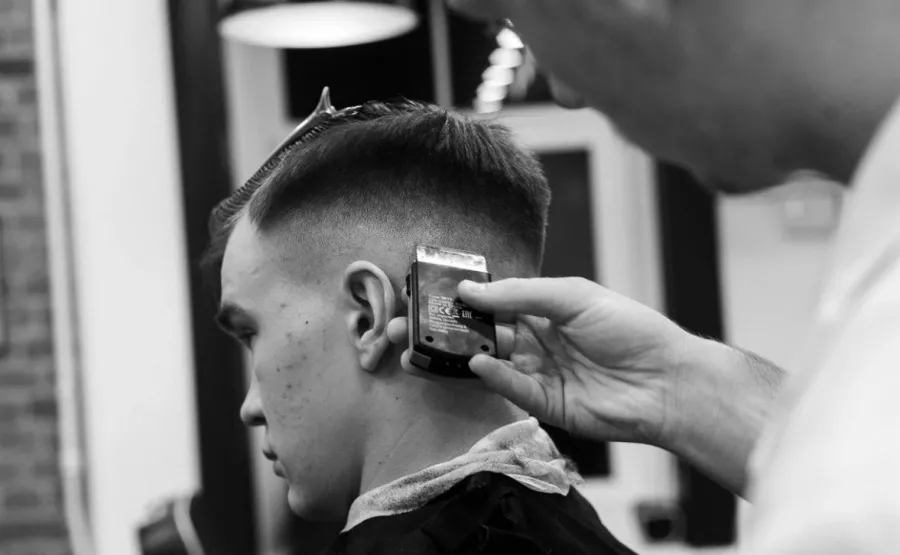 Мужская парикмахерская Model 66 Barbershop в Санкт-Петербурге: Детская стрижка, Прическа, Стрижка бороды,