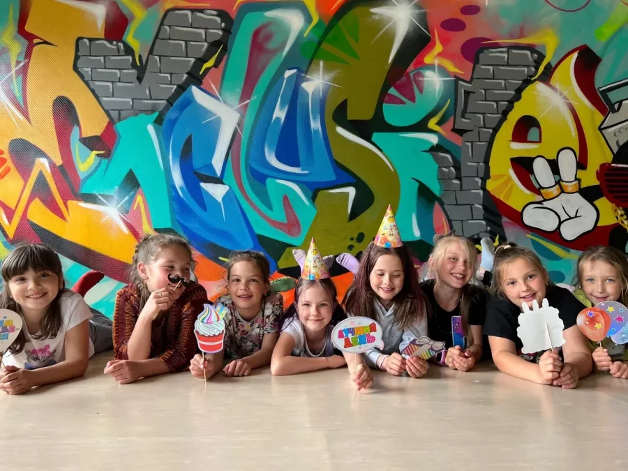 Семейное пространство Exclusive в Санкт-Петербурге: Для всей семьи, Детям, Танцы, Музыка,