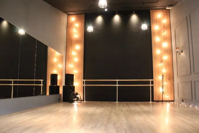 Танцплощадка "Связка"