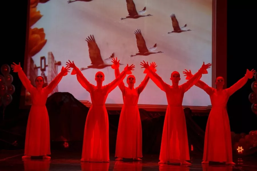 Школа танцев Орденанс в Санкт-Петербурге: Гимнастика, Акробатика, Музыка,