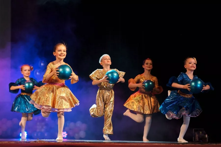 Школа танцев Орденанс в Санкт-Петербурге: Гимнастика, Акробатика, Музыка,