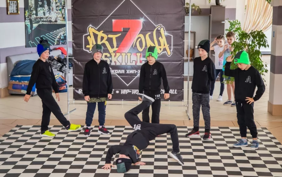 Школа хип-хопа Arizona skills в Анапе: Хип-хоп, Танцы, Брейк-данс,