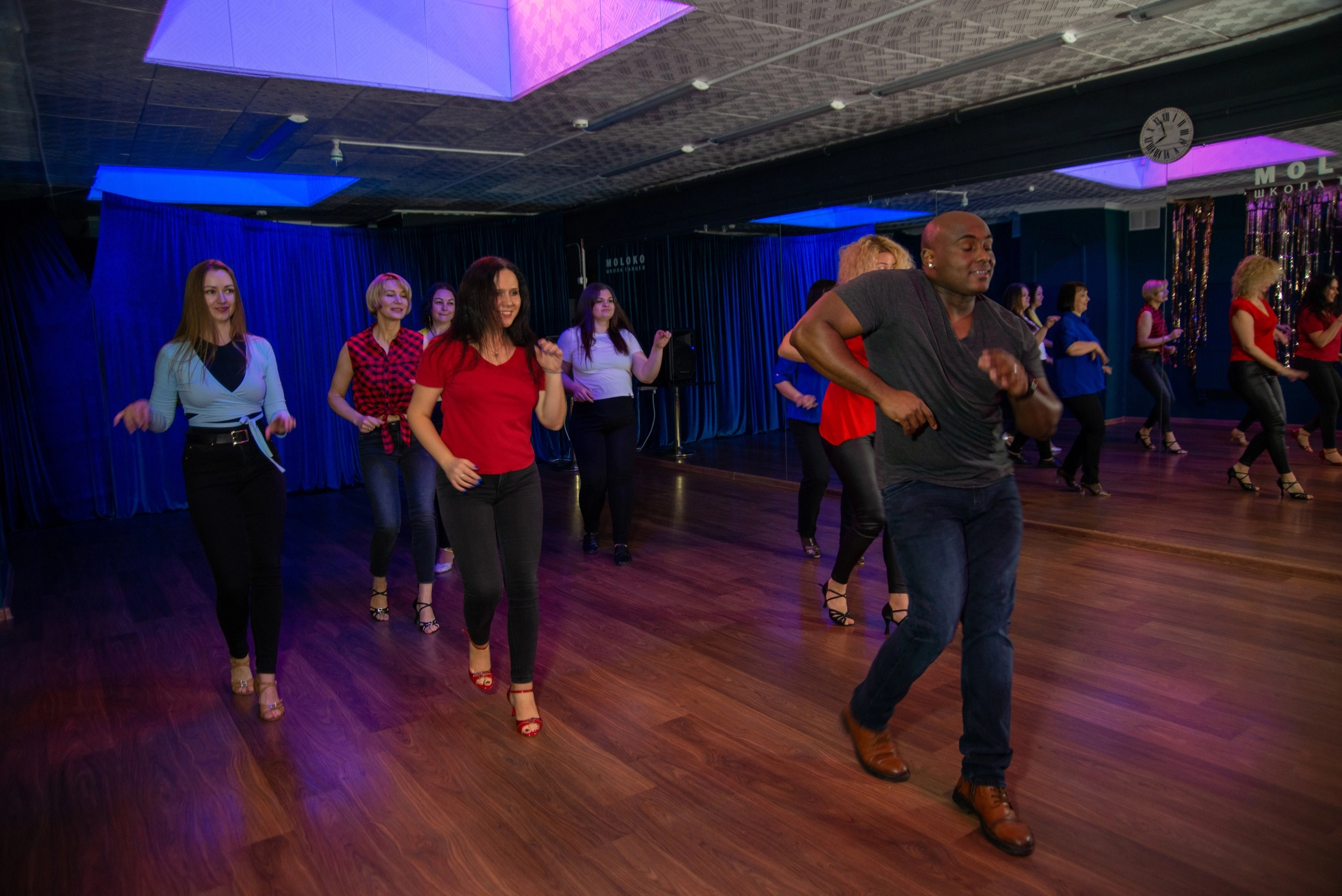 Школа танцев "LA Dance studio"