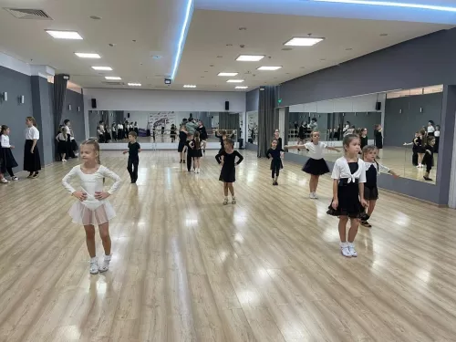 Школа танцев DanceproStudio  в  Санкт-Петербурге