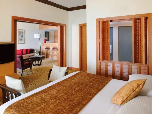 Отель "Mövenpick Hotel Jumeirah Beach" 5*