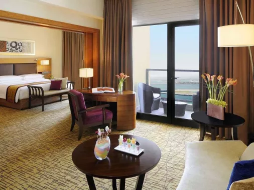 Отель "Mövenpick Hotel Jumeirah Beach" 5*