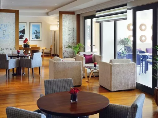Отель "Mövenpick Hotel Jumeirah Beach" 5*