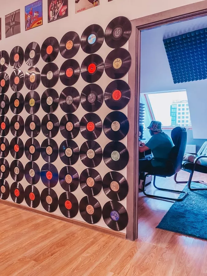 Студия звукозаписи Studio Vinyl Records в Краснодаре: Студия звукозаписи, Звукозапись, Звук, Треки, Саунд, Сведение, Мастеринг,