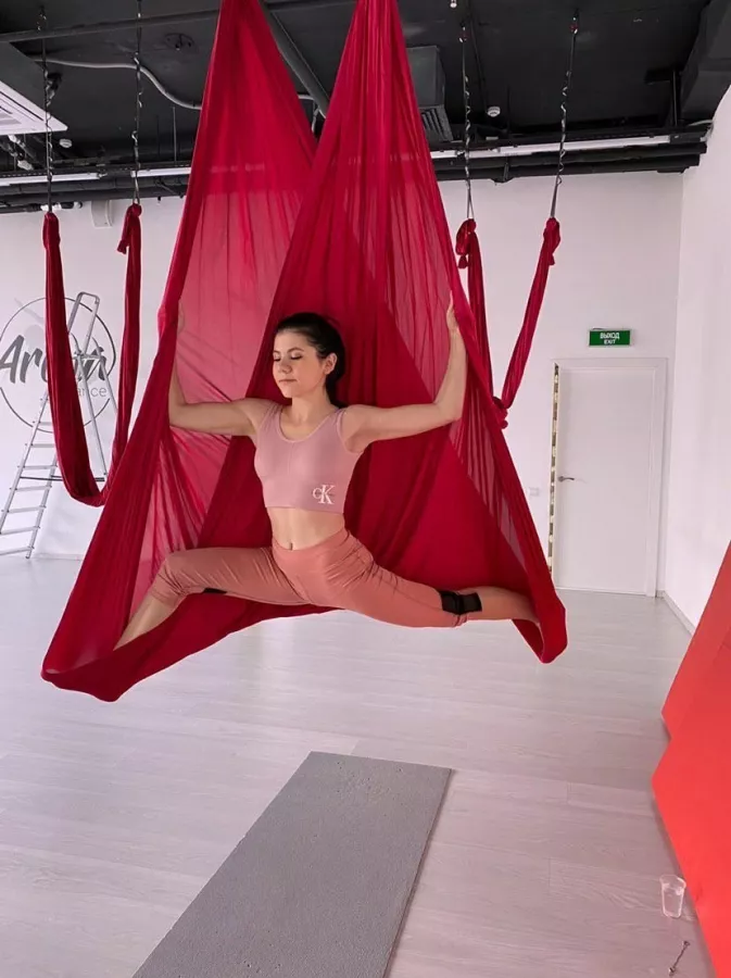 Студия Arena-Dance в Ростове-на-Дону: Стрип-пластика, Растяжка, Тверк, Pole Dance, Dancehall,