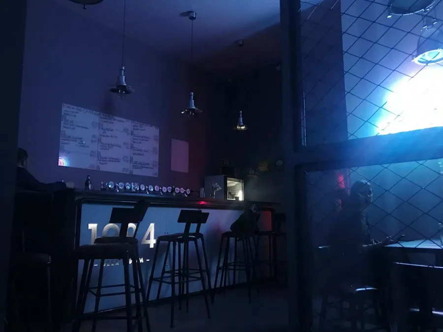 Крафтовый бар1984 Beer Room в Ростове-на-Дону: Бар, Паб, Магазин алкогольных напитков,