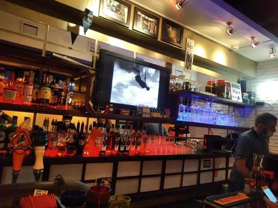 Бар Abbey Road Pub в Ростове-на-Дону: Кафе , Бар, Паб,