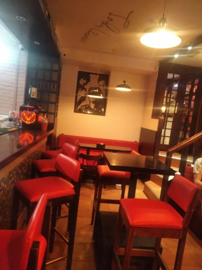 Бар Abbey Road Pub в Ростове-на-Дону: Кафе , Бар, Паб,