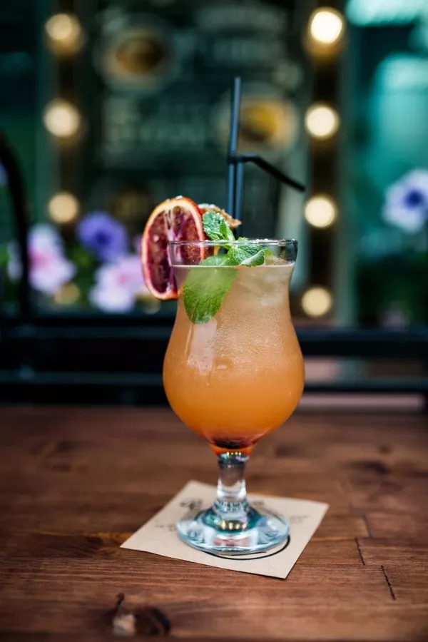 Кальян-бар Brooklyn Bar в Ростове-на-Дону: Бар, Паб, Ресторан, Еда, Кальян,