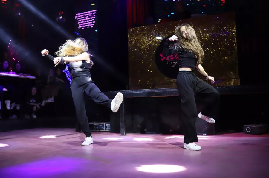 Студия танца Black Fam Crew в Ростове-на-Дону: Современная хореография, Break Dance, Lady Style, Jazz Funk, Хип-хоп,