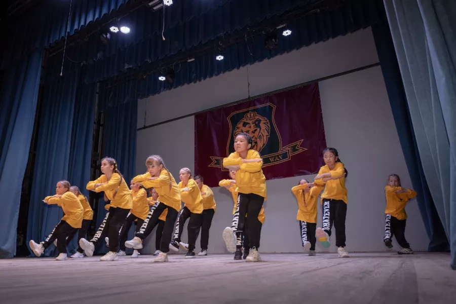 Студия танца Move Your Way в Ростове-на-Дону: Брэйкданс, Lady Style, Jazz Funk, Хип-хоп, Детские танцы,