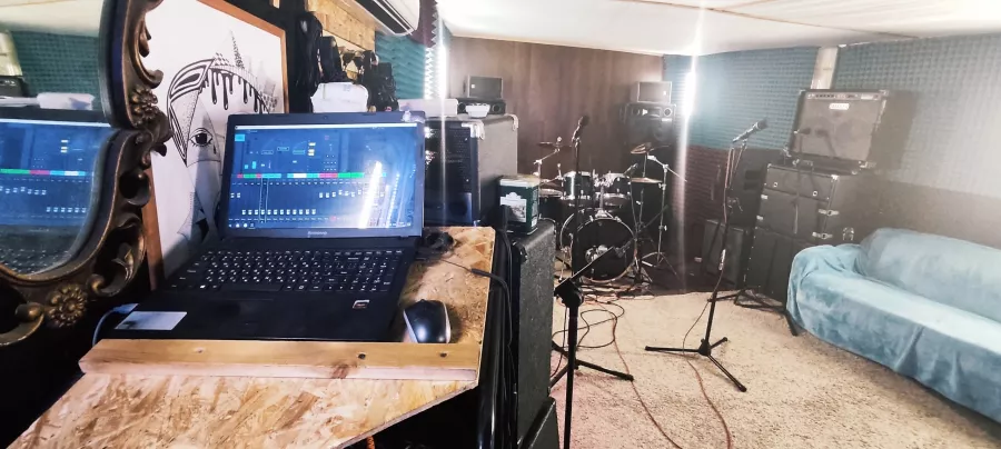 Студия звукозаписи Noise Room в Краснодаре: Студия звукозаписи, Звукозапись, Звук, Саунд, Треки, Мастеринг, Сведение,