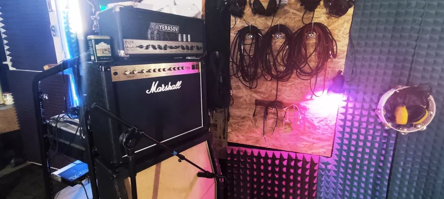 Студия звукозаписи Noise Room в Краснодаре: Студия звукозаписи, Звукозапись, Звук, Саунд, Треки, Мастеринг, Сведение,