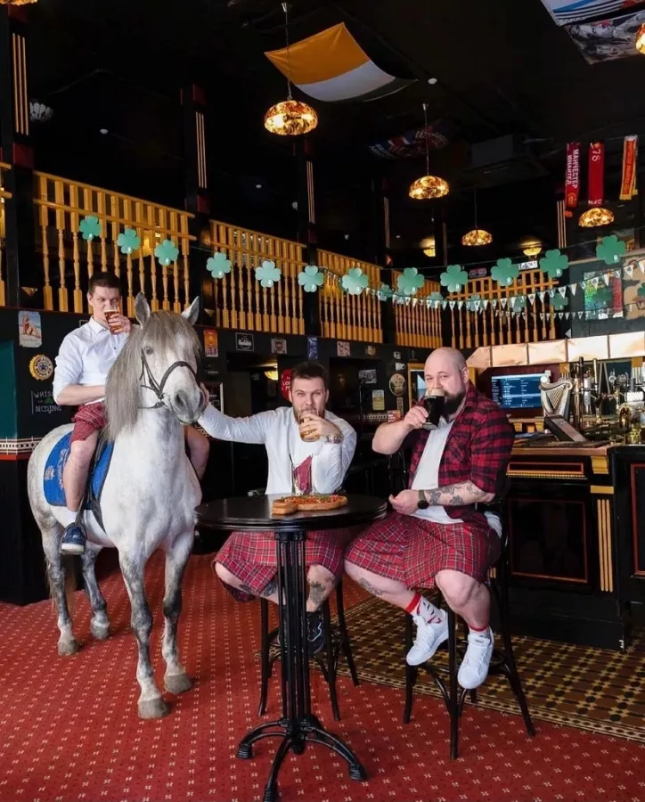 Кафе-паб Harat’s pub на Б.Садовой в Ростове-на-Дону: Бар, Паб, Кафе, Кафе-паб, Чилим,