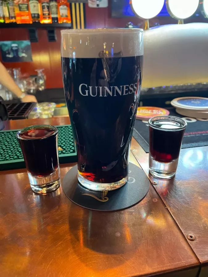 Кафе-паб Harat’s pub на Б.Садовой в Ростове-на-Дону: Бар, Паб, Кафе, Кафе-паб, Чилим,