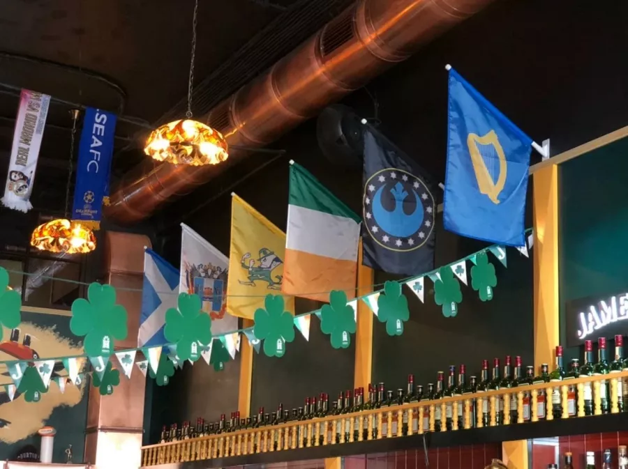 Кафе-паб Harat’s pub на Б.Садовой в Ростове-на-Дону: Бар, Паб, Кафе, Кафе-паб, Чилим,