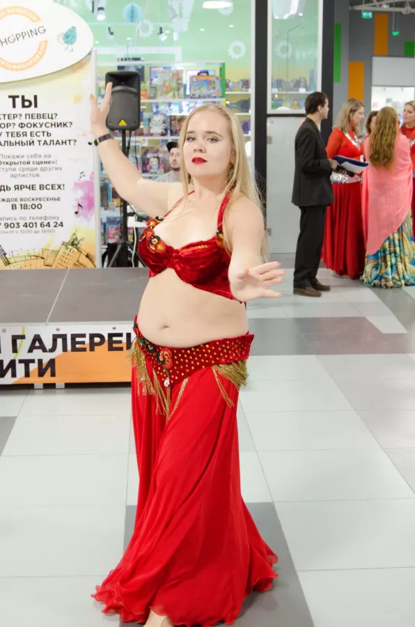 Студия танца и движения Любимая в Ростове-на-Дону: Растяжка, Пластика, Йога, Арабский танец, Yoga, Arabic dance,
