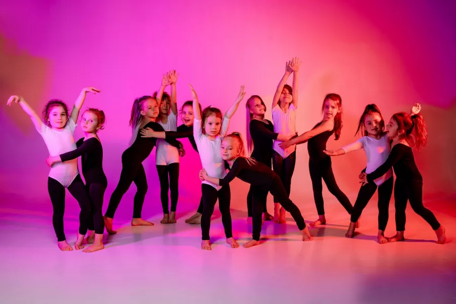 Студия танца и фитнеса Phenix Dance в Ростове-на-Дону: Растяжка, Танцы, Спорт, Хип-хоп,