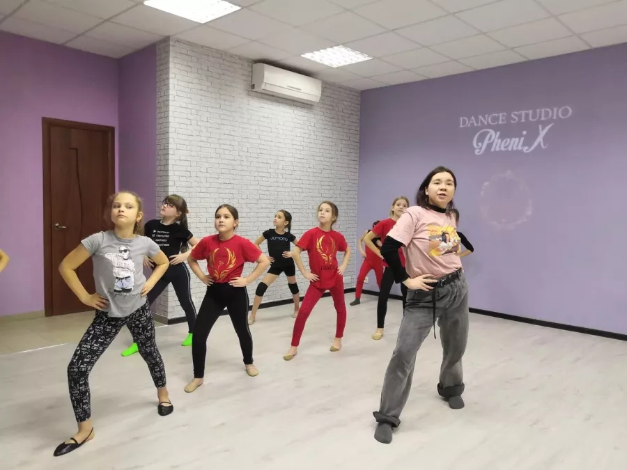 Студия танца и фитнеса Phenix Dance в Ростове-на-Дону: Растяжка, Танцы, Спорт, Хип-хоп,