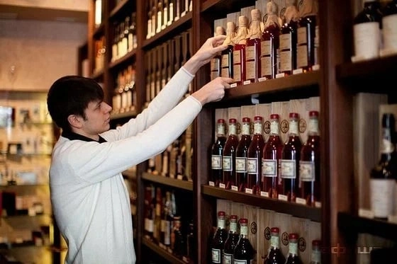 Бар Mozart Wine House в Ростове-на-Дону: Бар, Паб, Магазин алкогольных напитков,