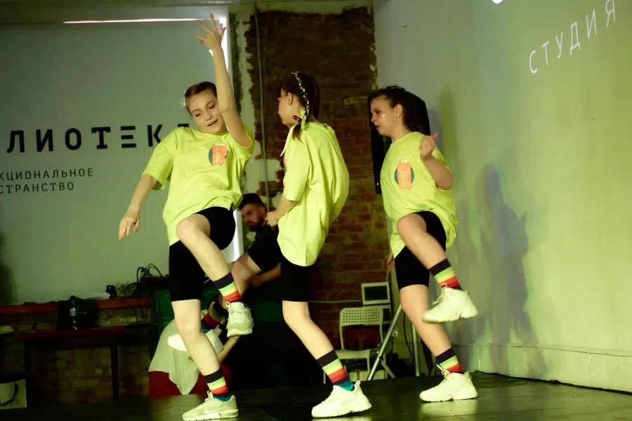 Студия танцев UCAN в Ростове-на-Дону: Бачата, Dancehall, Dancehall female, High Heels, Хип-хоп,