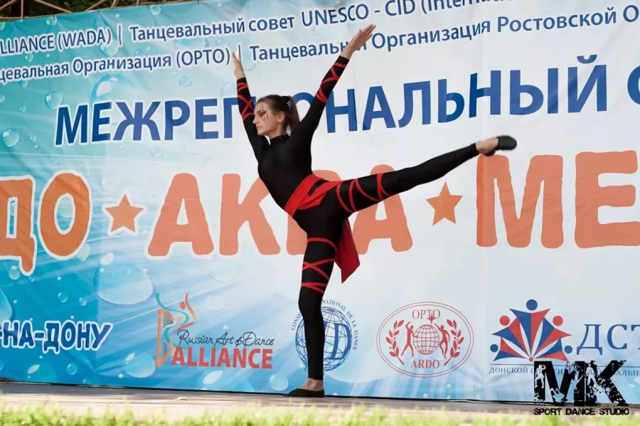 Студия Феникс в Ростове-на-Дону: Гимнастика, Современные танцы, Восточные танцы, Zumba, Modern dance,
