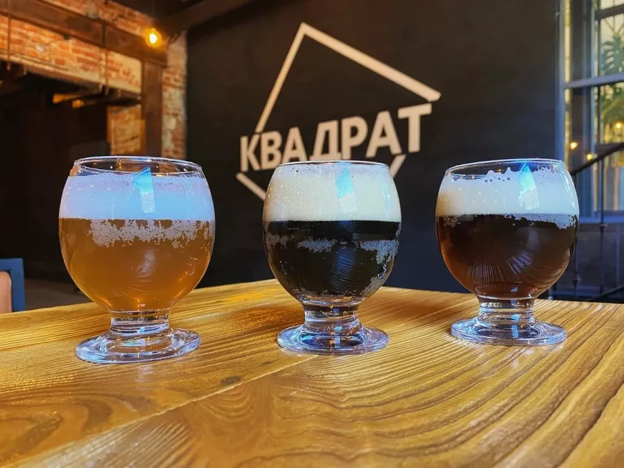 Крафт-бар Квадрат в Ростове-на-Дону: Бар, Крафт-бар, Паб, Напитки,