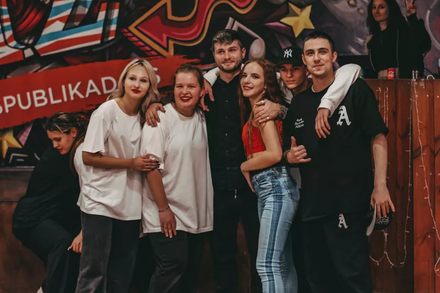 Танцевальная студия Flex Dance в Ростове-на-Дону: Тверк, Хаус, Детский современный танец, Jazz-funk, Reggaeton, Хип-хоп,