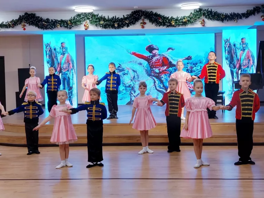 Центр детского творчества и искусств Родник на Невкипелого 10 в Краснодаре: Детский центр, Развлекательный центр, Дети, Веселье, Образовательный центр, Детское развитие, Детское творчество, Детское искусство, Творчество, Искусство, Курсы для детей, Обучение,