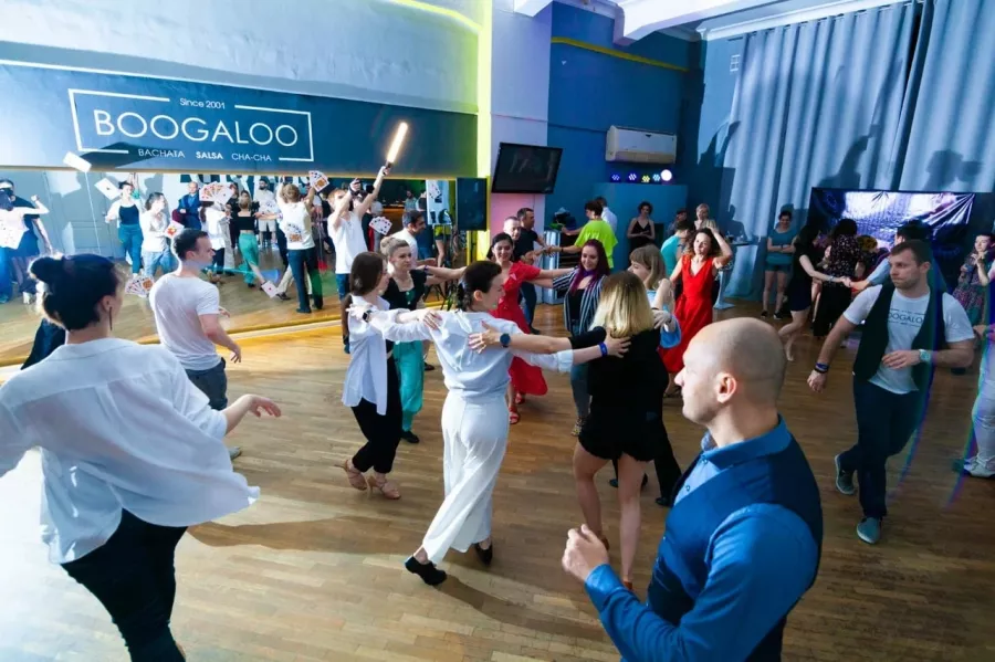Танцевальный клуб Boogaloo в Ростове-на-Дону: Salsa, Merengue, Bachata, Boogaloo, Son Cubano, Pachanga, Cha-ChaCha, Reggaeton, Rueda,