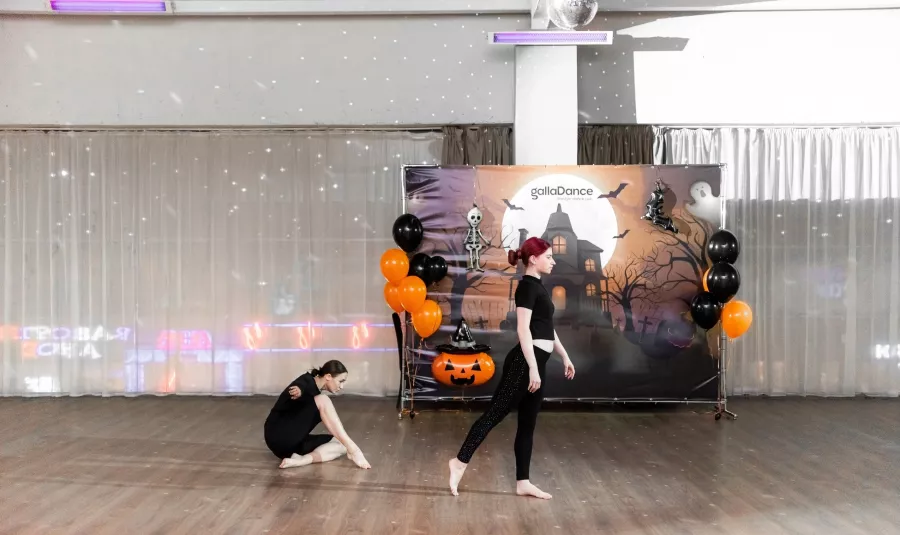 Танцевальный клуб GallaDance в Ростове-на-Дону: Бачата, Бальные танцы, Танго, High Heels, Хип-хоп,