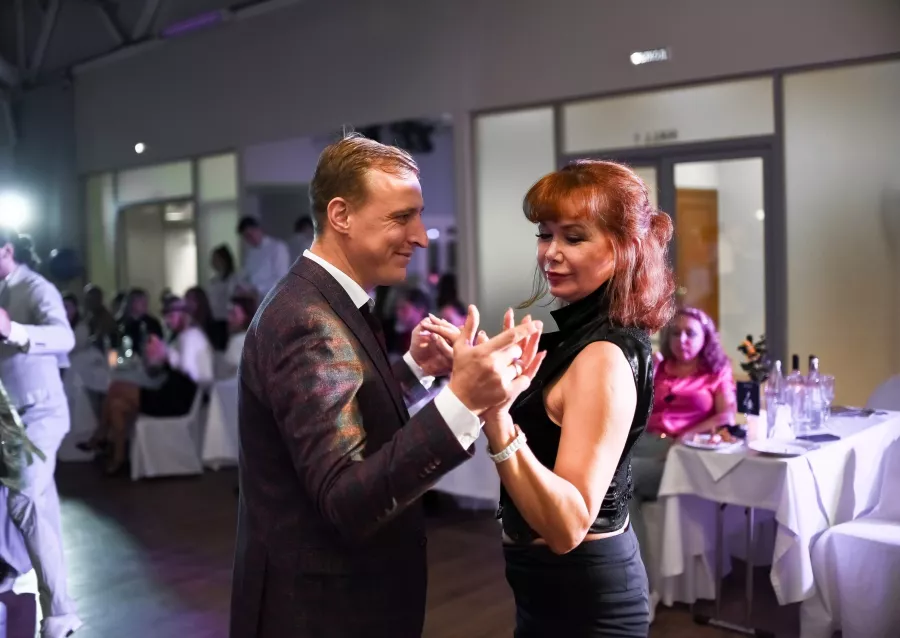 Танцевальный клуб GallaDance в Ростове-на-Дону: Бачата, Бальные танцы, Танго, High Heels, Хип-хоп,
