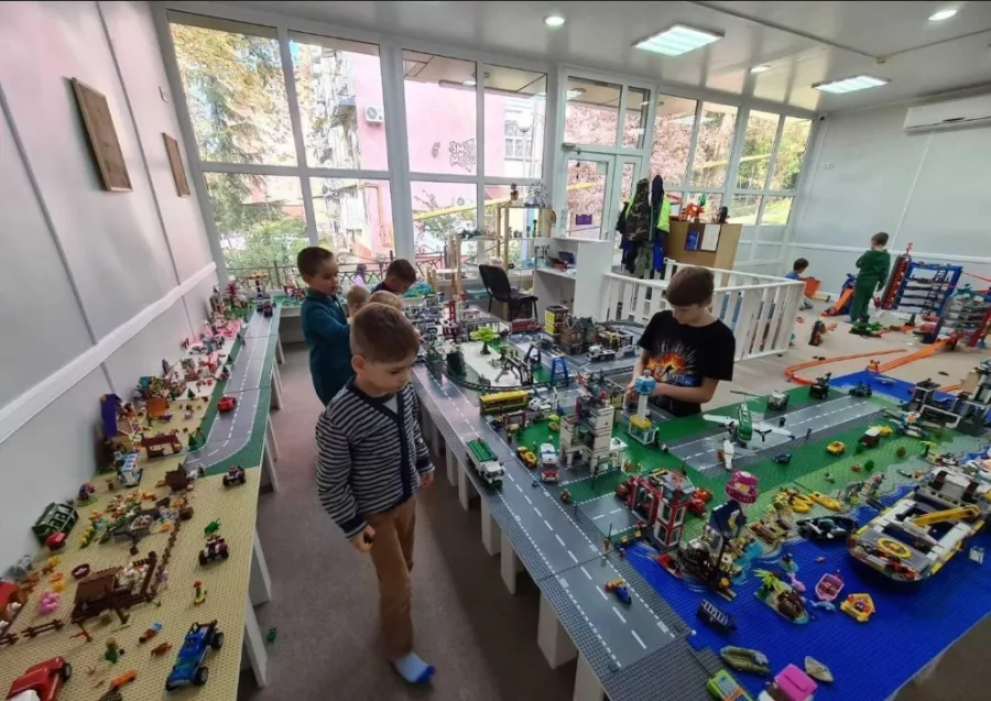 Детский клуб Игровая в Адлере: Конструктор, LEGO, Games, Машины, Гонки, Развлечения,