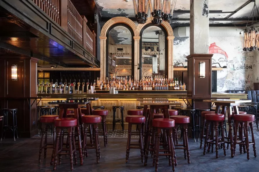 Паб London Pub в Ростове-на-Дону: Ресторан, Паб, Бар, Доставка, Атмосфера,