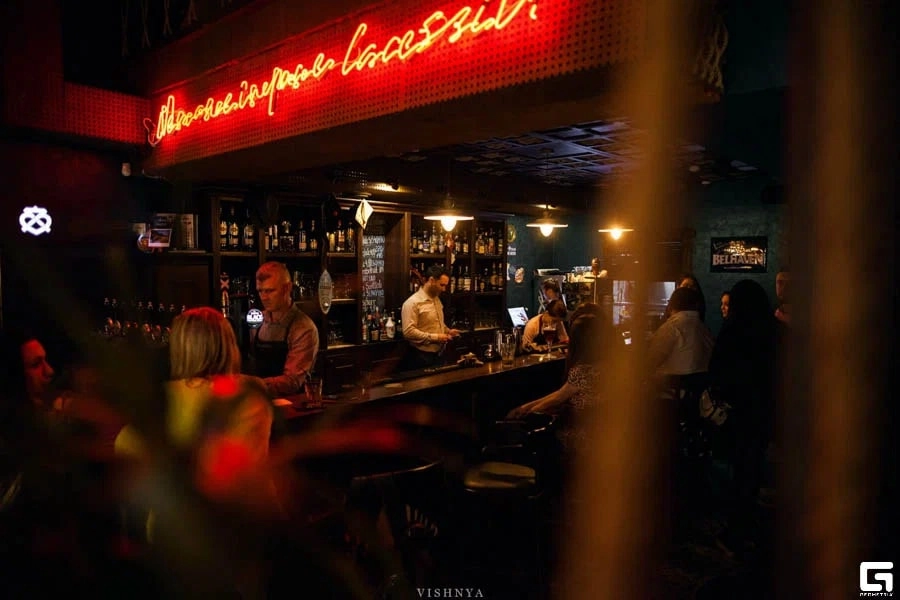 Паб Old Time Pub в Ростове-на-Дону: Бар, Паб, Европейская кухня, Напитки, Спор-бар,