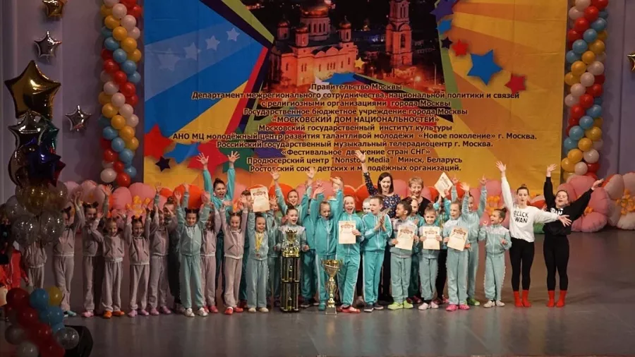 Школа Танца АЗОРЭЛЬ в Ростове-на-Дону: Гимнастика, Эстрадный танец, Народный танец, Современные танцы, Классический танец, Gymnastics, Modern dance, Folk dance,