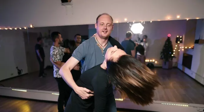 Школа танцев "BEE IN DANCE"