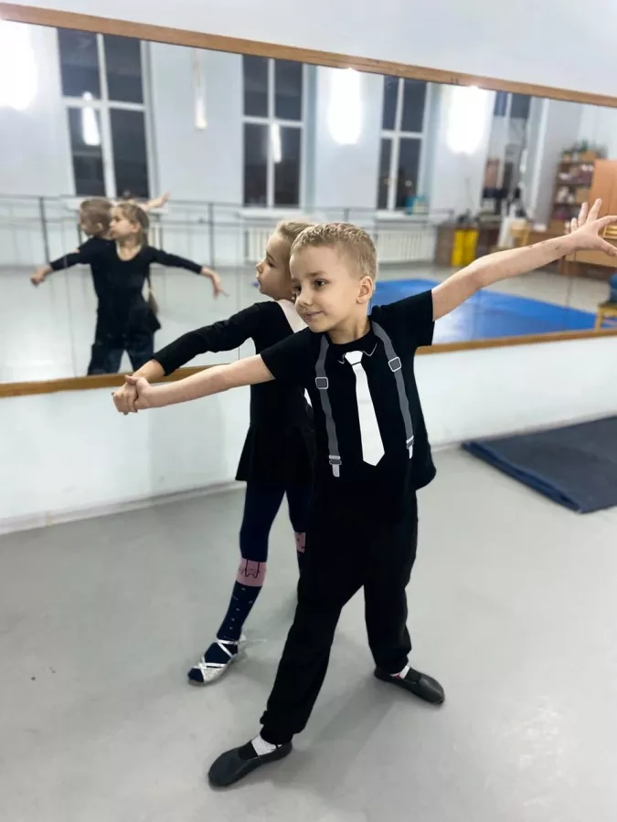 Школа танцев Ла-арт в Ростове-на-Дону: Латина, Парные танцы, Соло, Latina, Children's dances, Детские танцы,