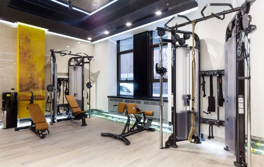 Фитнес-студия Form gym & pilates в Москве: Стретчинг, Фитнес для детей, Фитнес для беременных, Персональный тренер, Hot Iron, TRX тренировки,