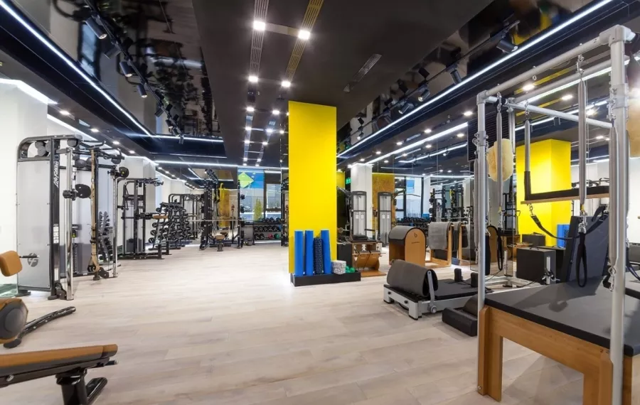 Фитнес-студия Form gym & pilates в Москве: Стретчинг, Фитнес для детей, Фитнес для беременных, Персональный тренер, Hot Iron, TRX тренировки,