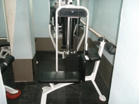 Спортивный клуб Leon gym в Москве: Персональный тренер, Тренажёры,