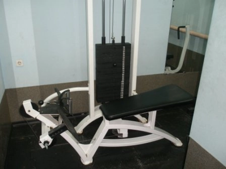 Спортивный клуб Leon gym в Москве: Персональный тренер, Тренажёры,