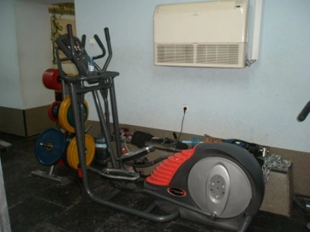 Спортивный клуб Leon gym в Москве: Персональный тренер, Тренажёры,