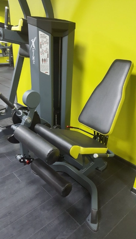 Фитнес-зал Brutal Gym Moscow в Москве: Аэробика, Стретчинг, Персональный тренер, Массаж, Солярий,