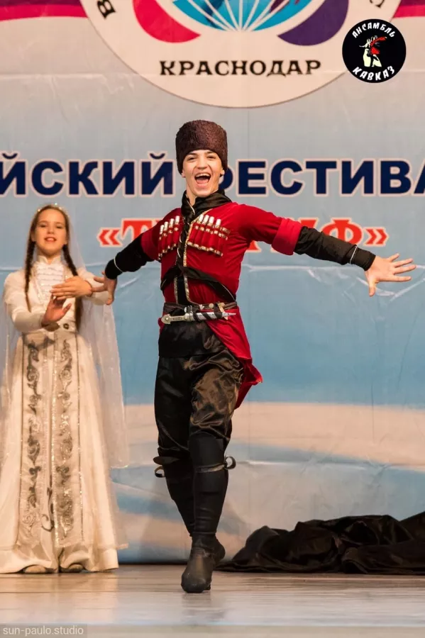 Школа-студия КАВКАЗ в Ростове-на-Дону: Танцы, Кавказские танцы, Дети, Взрослые, Caucasian dances, Ensemble,